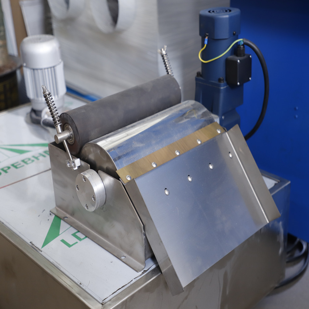 320寬法蘭水磨拉絲機(jī) 320寬法蘭水磨拉絲機(jī)